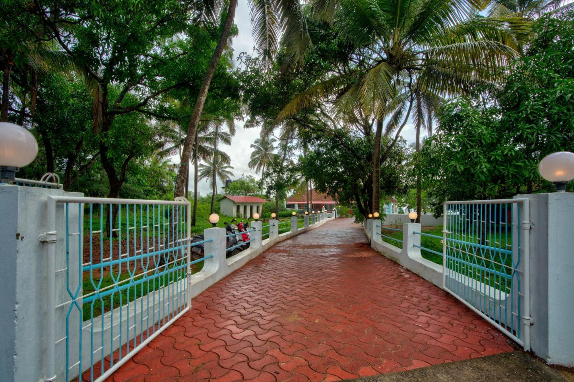 Papilio Beach Front Cottages-Tbv バガ エクステリア 写真